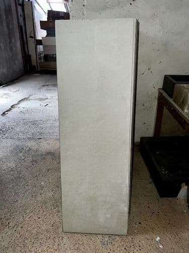 13 x Damaged/Clearance Norwegian White Porcelain Bull nose Coping stone Step 900 x 300 x 20 mm