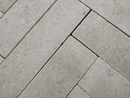 13m2 crate Jerusalem Cream TUMBLED Limestone Slim Setts(Herringbone Style) approx 200mmx50mmx25/30mm