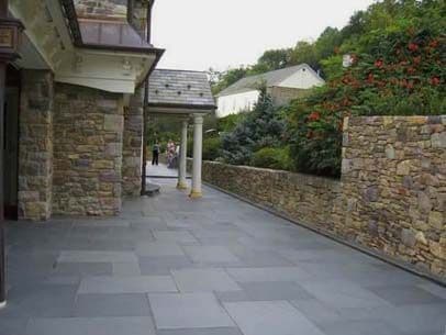 18 m2 Full Crate Black Slate Brazilian Pavers 900 x 600 x 20 mm Slate Paving only £ 683.82