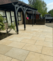 Sample Jerusalem Cream Tumbled Limestone Calibrated Pavers