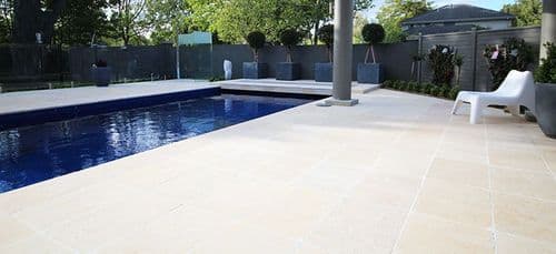 Sample Jerusalem Cream Tumbled Limestone Calibrated Pavers