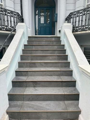 Vitoria Slate Black Anthracite Porcelain Pool Coping / SINGLE Bullnose / Step 900 x 300 x 20 mm