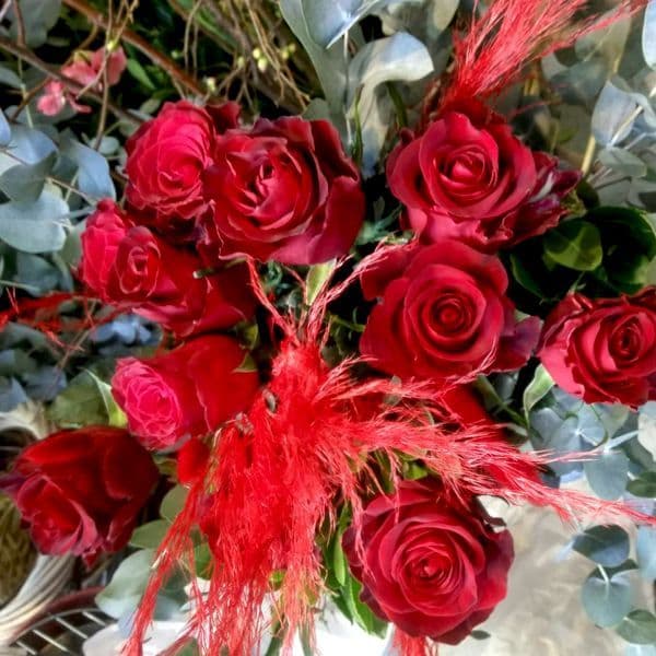 ΜΠΟΥΚΕΤΟ ΜΕ 10 ΤΡΙΑΝΤΑΦΥΛΛΑ KAI PAMPAS GRASS