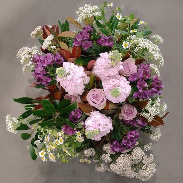 Μπουκετο με κίτρνες τουλίπες .