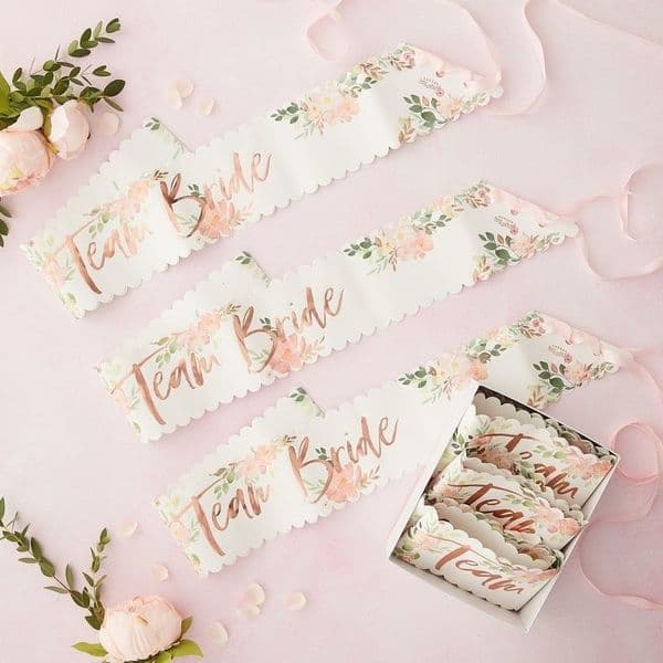 Bride to be Sach for the bachelorette party. Κορδέλα Bride to be για το Μπάτσελερ πάρτυ.