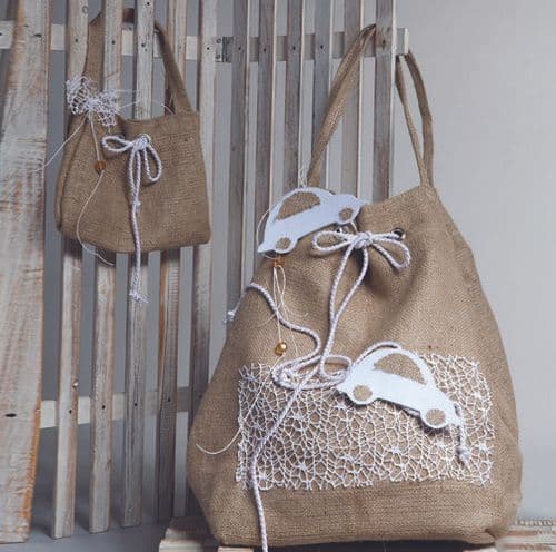 Christening burlap bag / Τσάντα βάπτισης λινό με αυτοκινητάκι