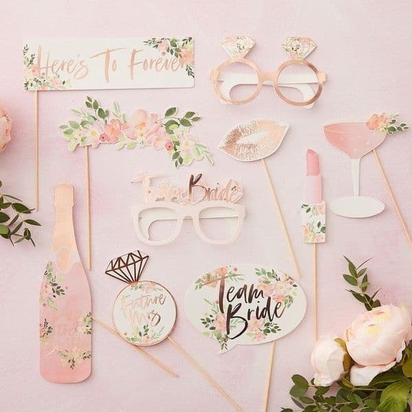 Bride to be Sach for the bachelorette party. Κορδέλα Bride to be για το Μπάτσελερ πάρτυ.
