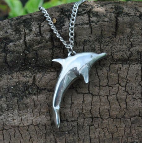 3D Dolphin pendant P117