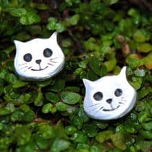 Cat face studs E72