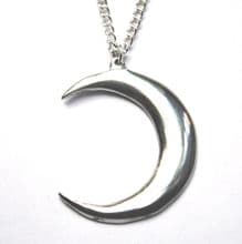 Crescent moon pendant necklace P42
