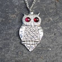 Owl pendant necklace P27