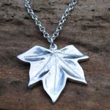P89 Sycamore leaf pendant