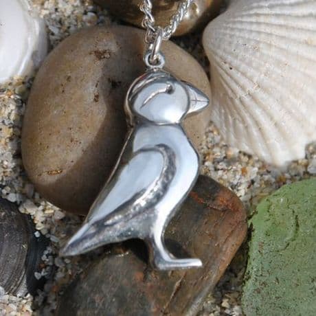 Small Puffin pendant P115