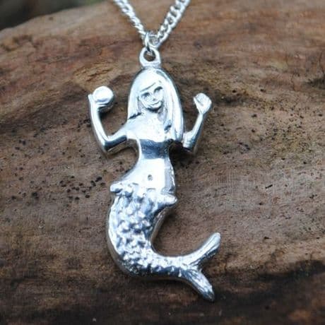 Zennor mermaid pendant necklace P29