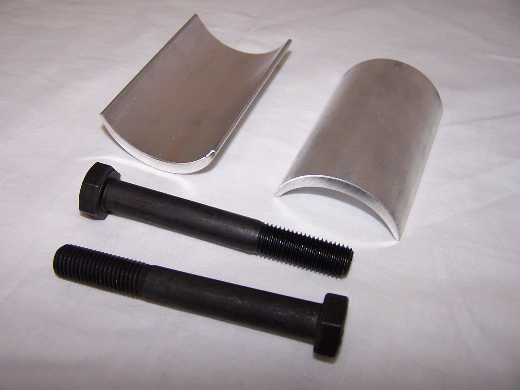 Caster shims with long bolts for lowered VW beetle with beam axle