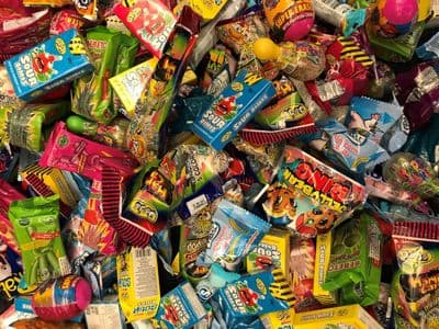 PET Crane / Grabber Mix - £1 Play - Deluxe Sweet Mix x 100