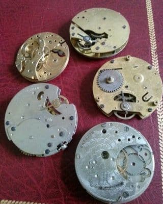 5 Pocket watch movements Assorted for Parts