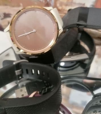 9 x assorted fit it, garmin, nuband and alike watches