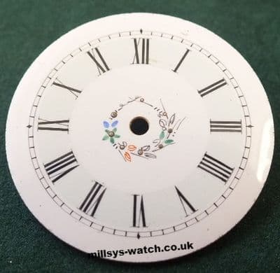Beautiful Porcelain Hand painted 2 Tone Light green and White Ringed Dial Flower Perfect condition