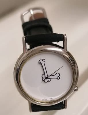 Crazy hands Bones quartz