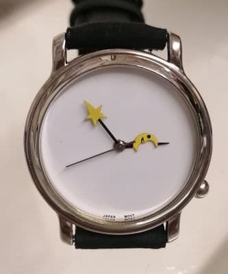 Crazy hands Moon and Star design quartz