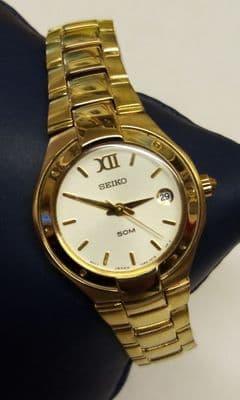 Seiko ladies quartz model 7N82-