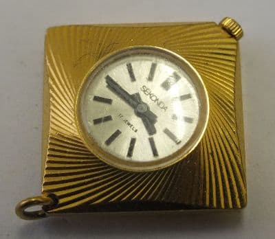 Sekonda 17 Jewel 70's pendant watch running For project Crown repair needed