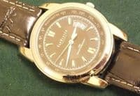 VAN HEUSEN TMG3134A Gents date watch Black Dial