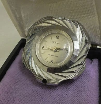 Well Ladies Ratners fob watch running and keeping time