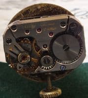 ZENITH Ladies Cal 5213225 running with Dial, Gold hands and Signed gold crown