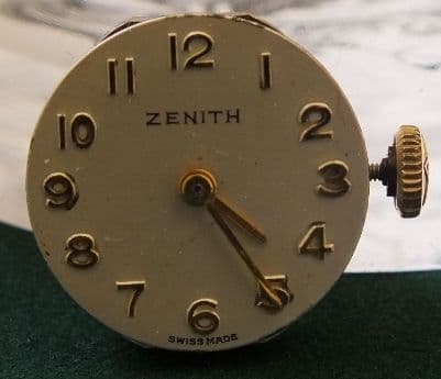 ZENITH Ladies Cal 5213225 running with Dial, Gold hands and Signed gold crown