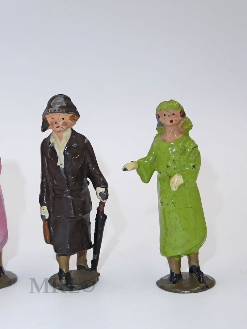 4 Female Civilian Metal Figures possibly by JoHillCo John Hill & Co 1 ...