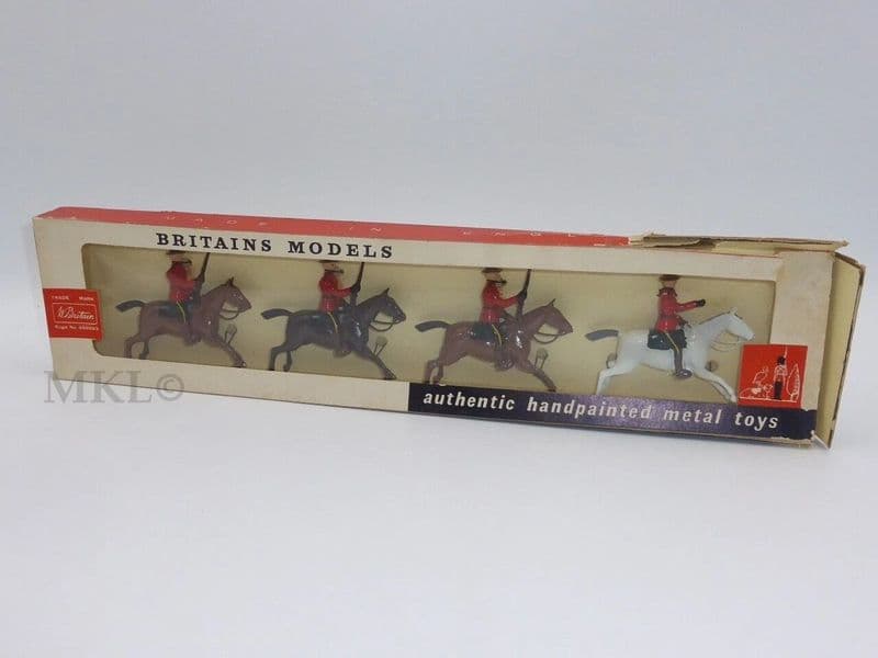 Britains Set 9256 Royal Canadian Mounted Police Set