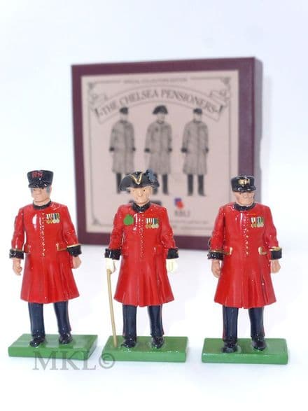 Britains Special Collectors Edition - The Chelsea Pensioners 3 Figure Set