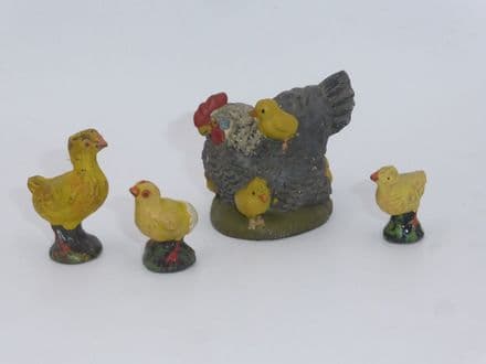LINEOL - Chicken with Chicks (Vintage 1930's Composite Model)