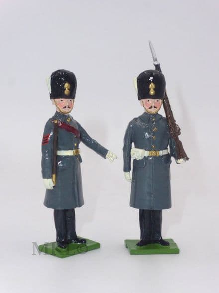 S&S - Royal Fusilier Sgt. with Guard in Greatcoats