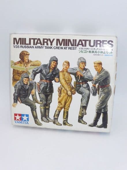 Tamiya Plastic 1:35 Kit No. 35214 - Russian Army Tank Crew At Rest