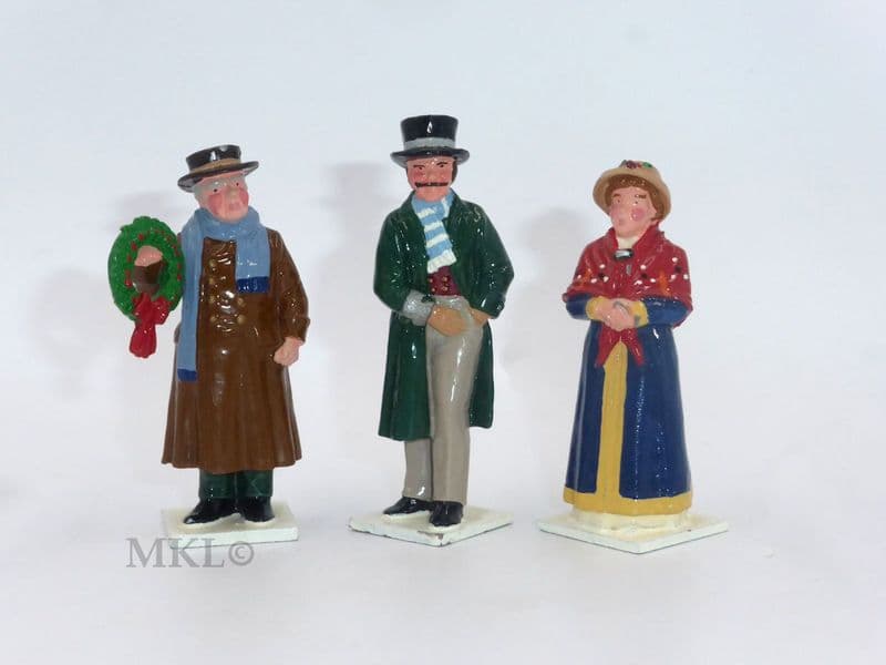 Trophy Miniatures - 3 Figures from XM15 - The Christmas Garland Seller Set