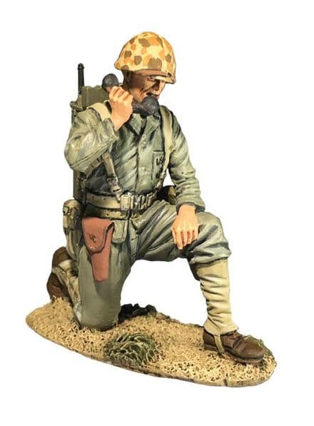 WB13036 U.S. Marine with SCR300 Radio, 1944-45