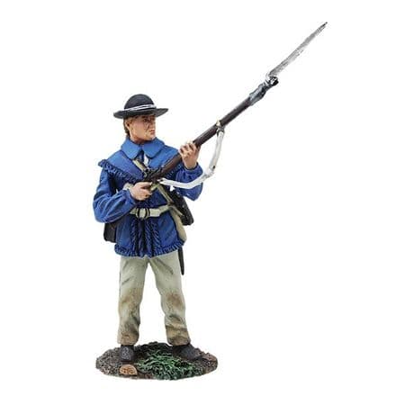 WB16044 - Colonial Militia Standing at the Ready