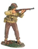 WB17904 - WW2 U.S. Infantry Standing Firing