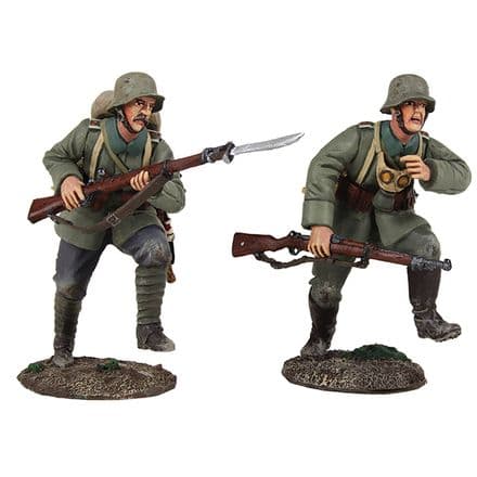 WB23097 - "Attack" 1916-18 German Infantry Assault Team - 2 Piece Set