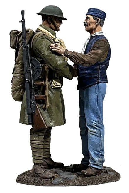 WB23128 - "Welcome!" French Village Man Greeting U.S. Infantry Doughboy, 1918