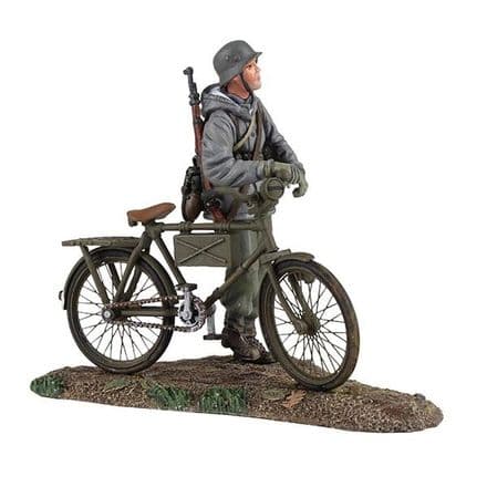 WB25037 German Volkgrenadier Pushing Bicycle