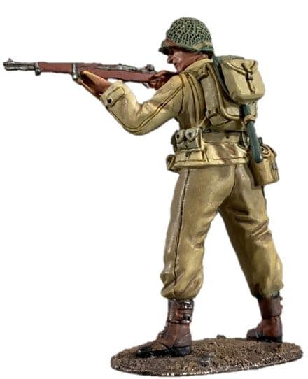 WB25195 - U.S. Infantryman Standing Firing M1 Garand, 1943-45