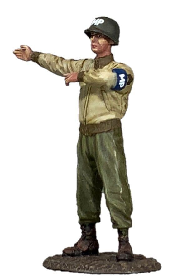 WB25213 - U S Army Military Policeman Directing Traffic 1943-45