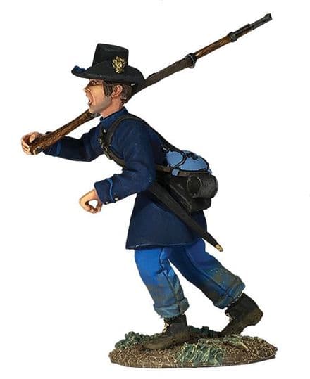 WB31290 Federal Iron Brigade Advancing at Right Shoulder (In Damaged box)