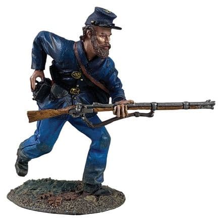 WB31355 - Federal in Sack Coat Advancing Loading No.1