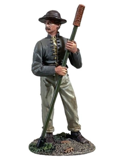 WB31420 - Confederate Artillery Crewman with Sponge & Rammer
