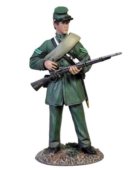 WB31478 - 1st U.S. Berdan's Sharpshooter Standing Reaching for Cap